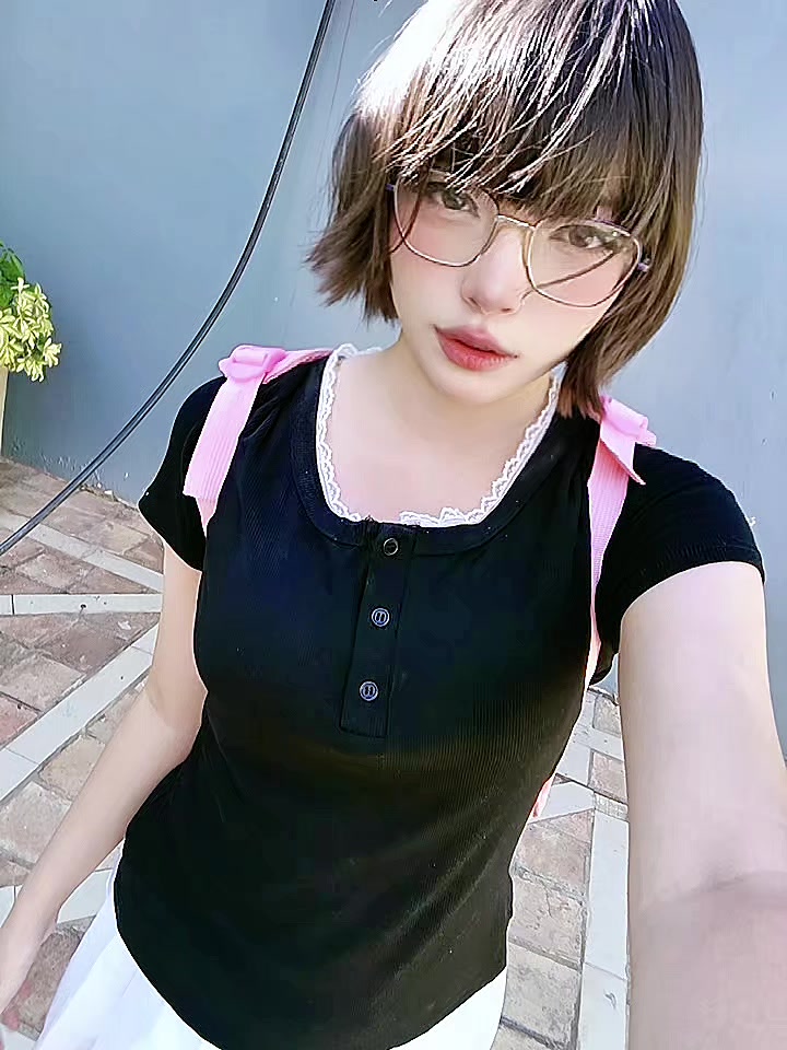 @LunaVal