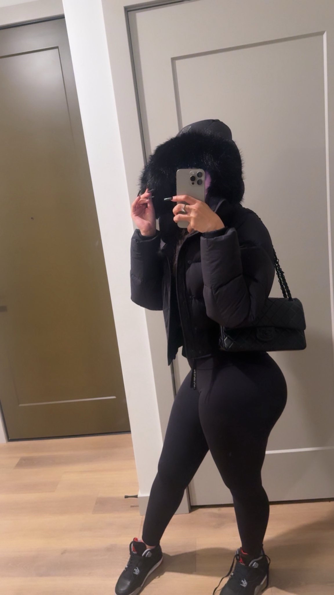 @🧕🏼