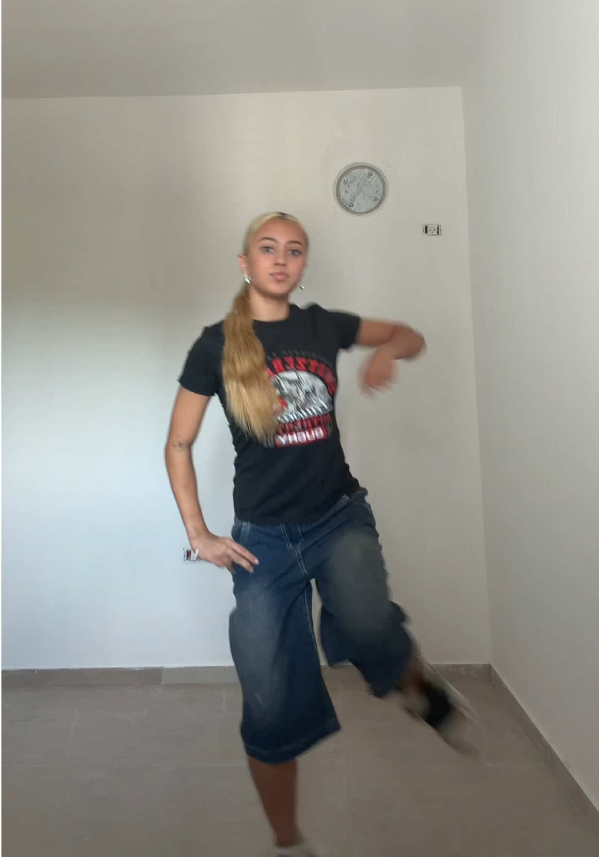 @🧡🤍𝓛𝓮𝔂𝓪🤍🧡