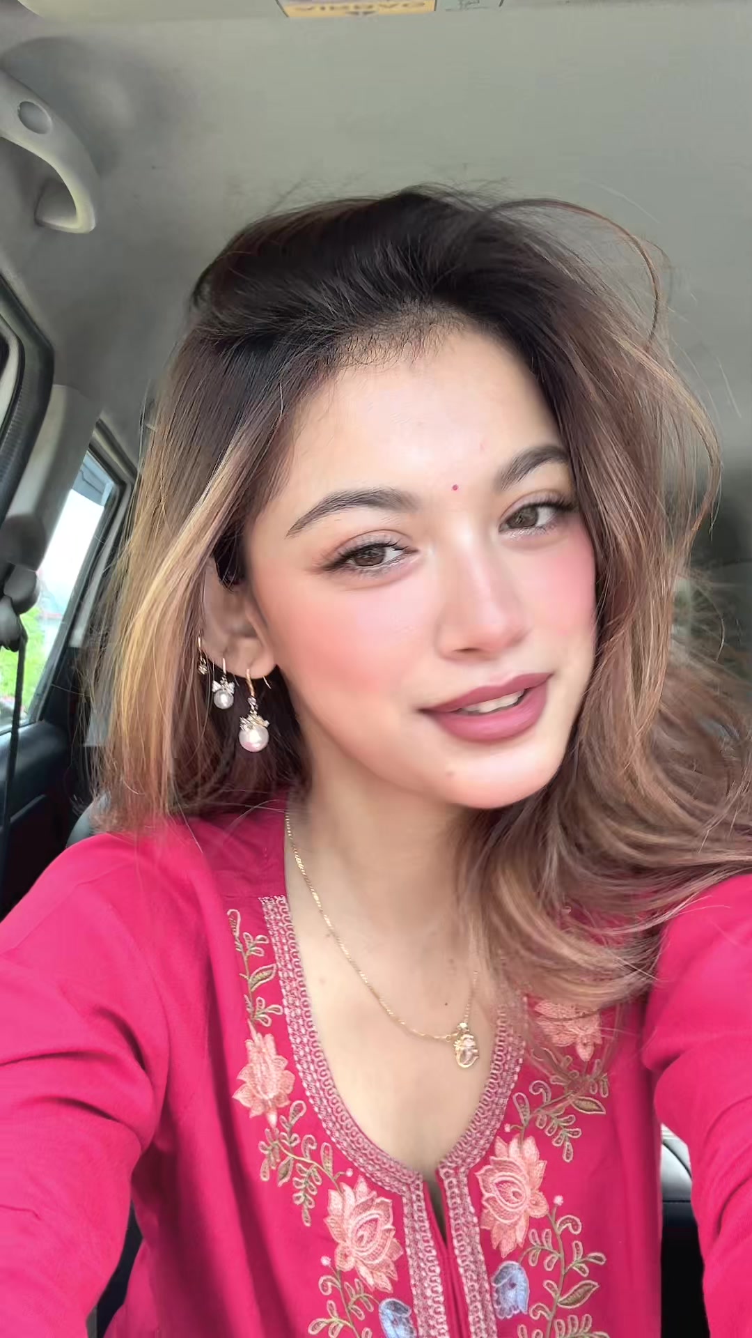 @Isha Thapa 🌸