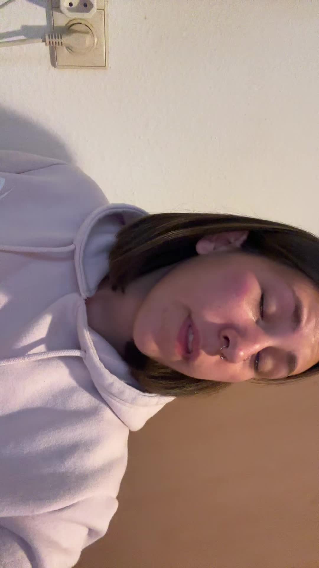 @VivianeLauraKirsten