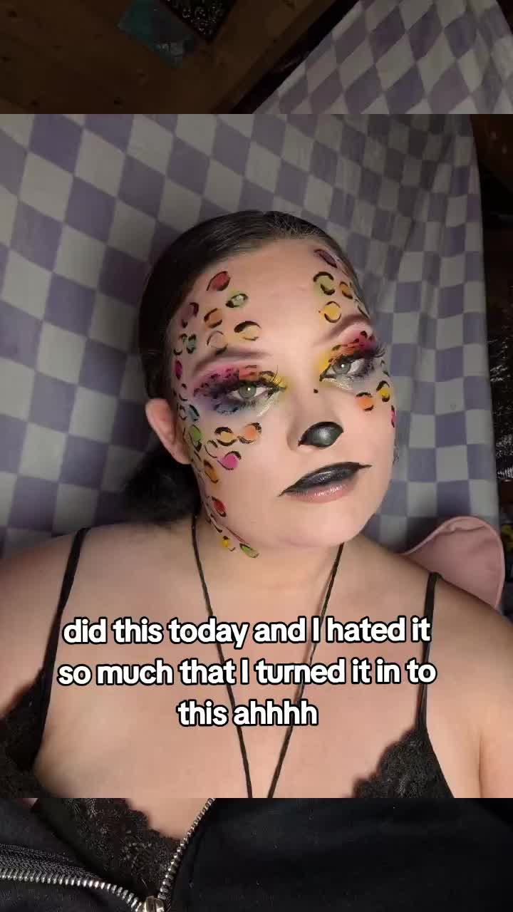 @Makeuptimewithmolly2.0