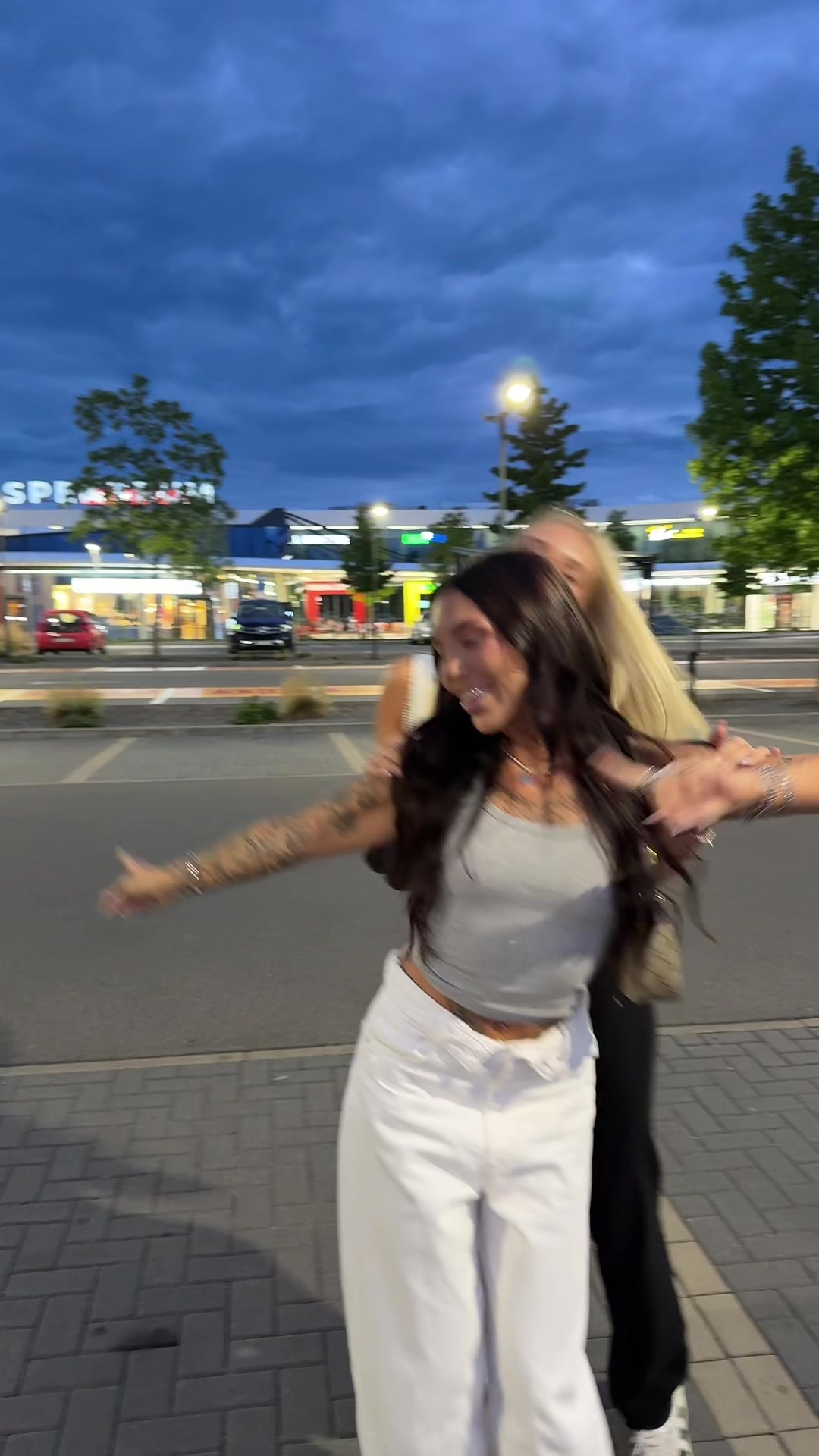 @emiaemu2