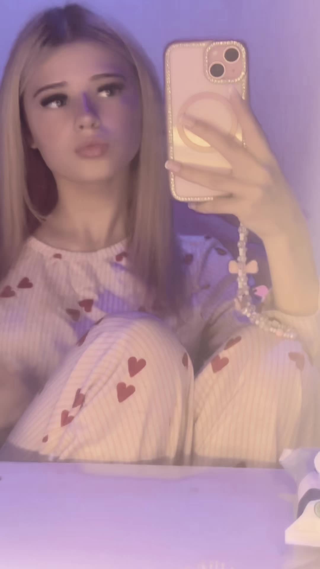 @𝐨𝐥𝐢𝐯𝐢𝐚-𝐞𝐬𝐦𝐞-🩷