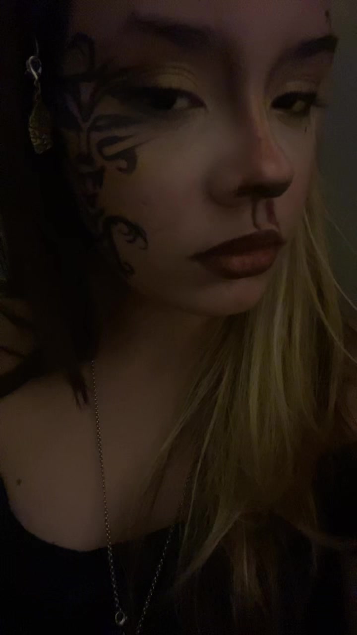 @𝐋𝐮𝐧𝐚 w 𝐌𝐢𝐭𝐬𝐮𝐲𝐚!