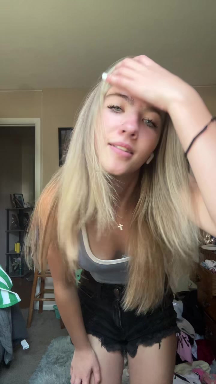 @livy.poo.16