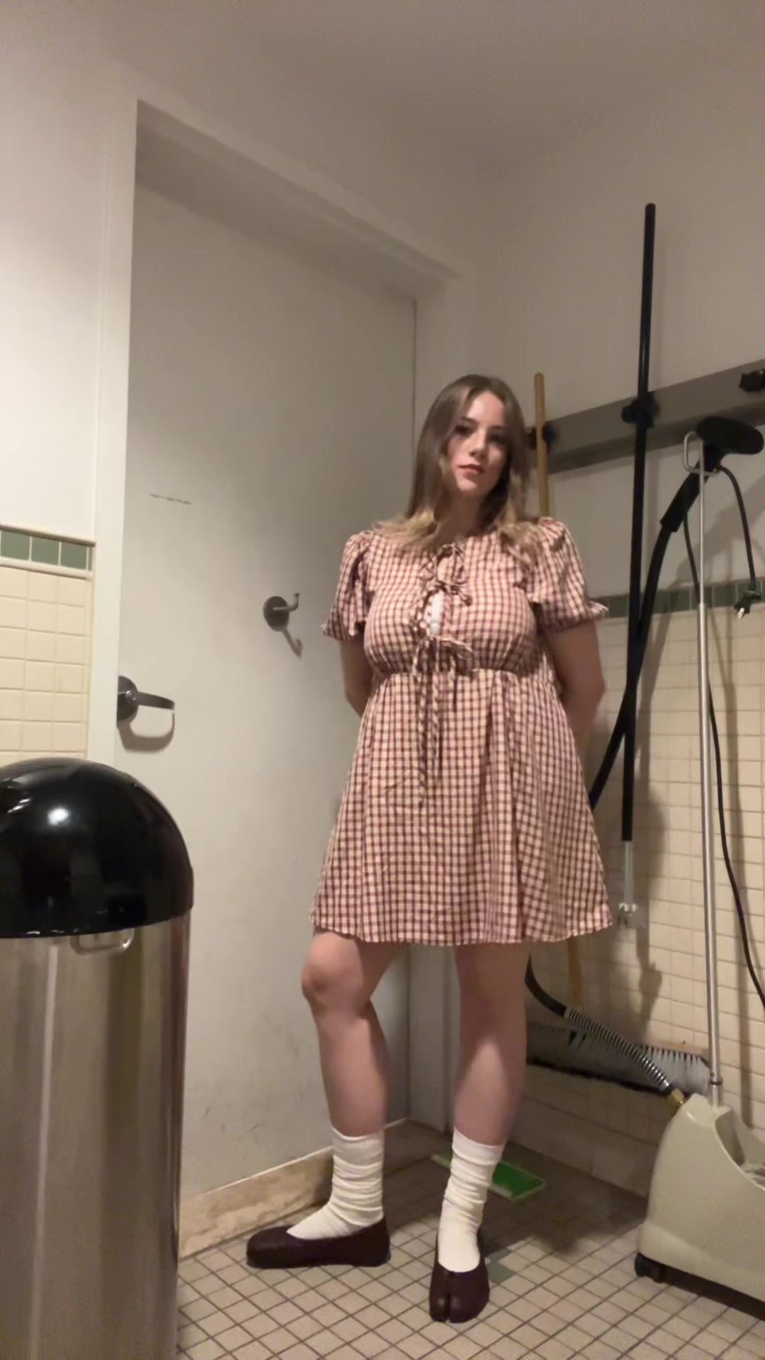 @g