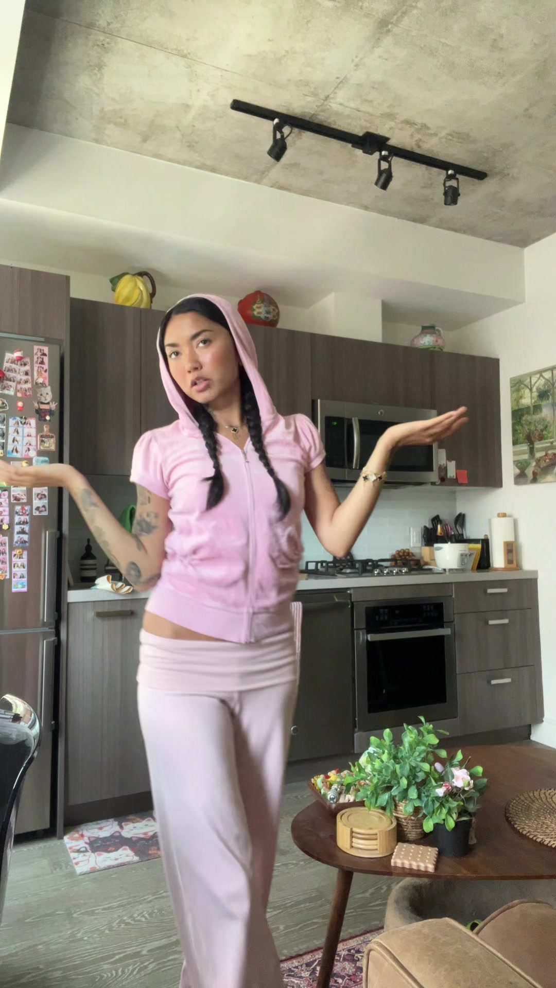 @LipBiteEmoji