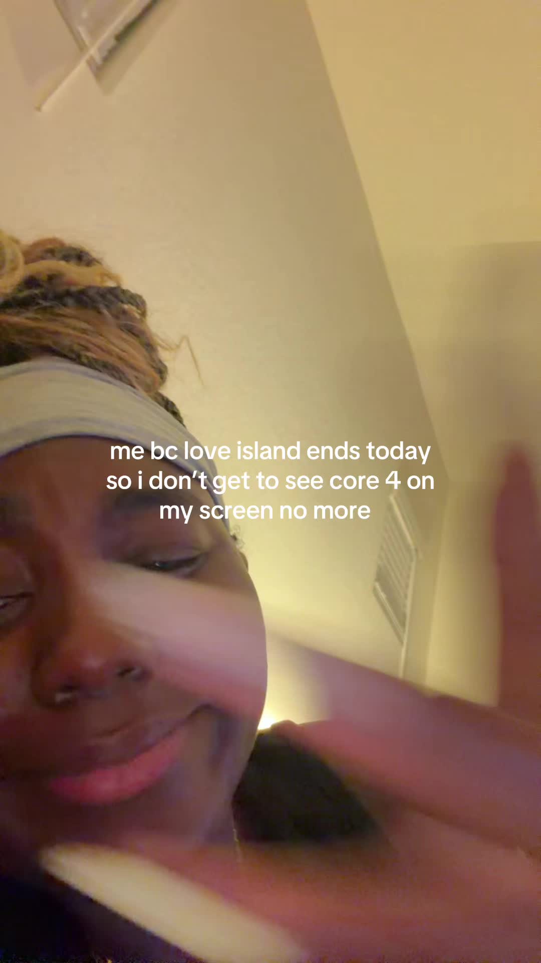 @whoiskirstenmiller