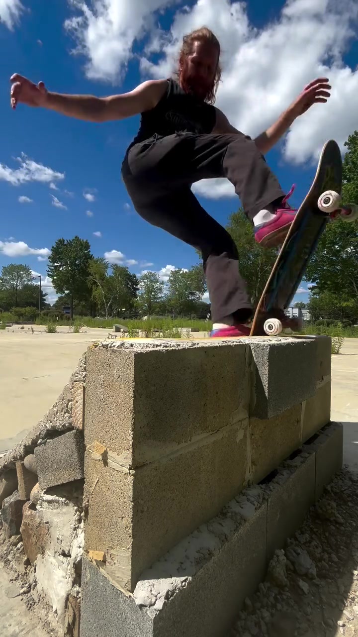 @Super 8 Skateboard Co