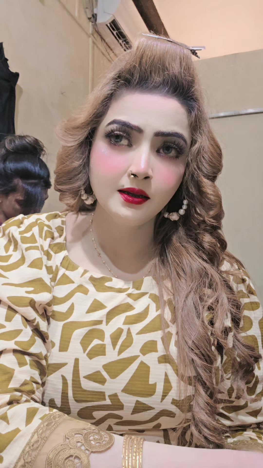 @Aima Khan