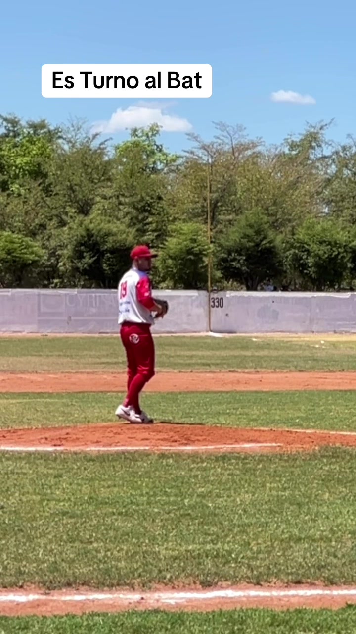 @Es Turno Al Bat