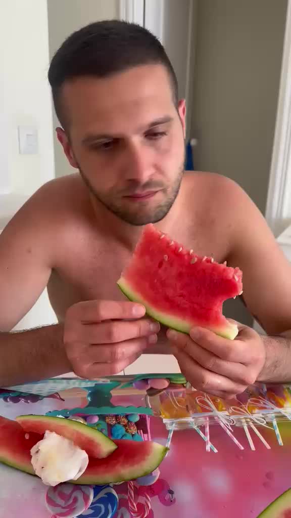 @ErDuo_FamoseACap&igrave;