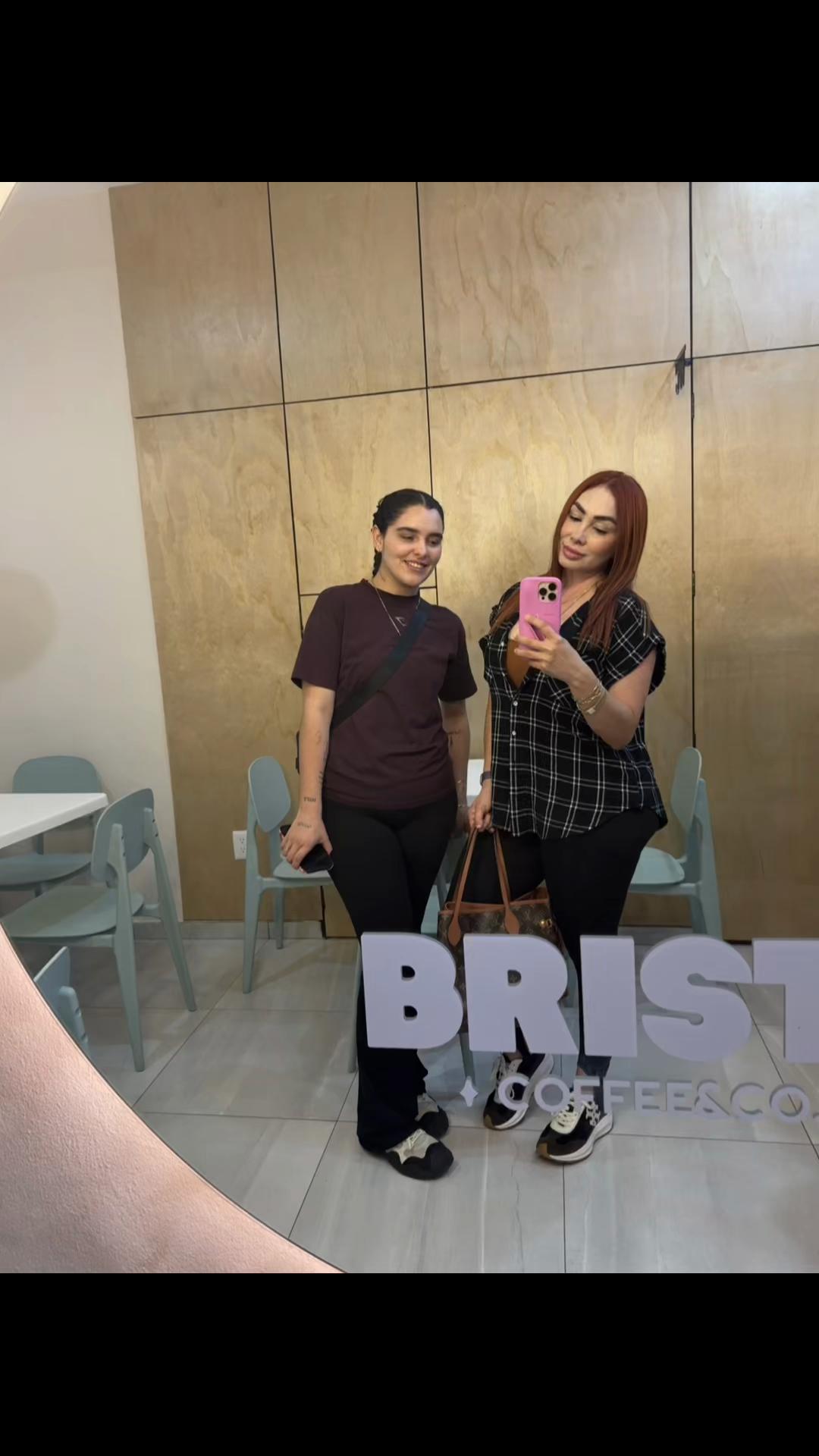 @Karlita Vizcaino