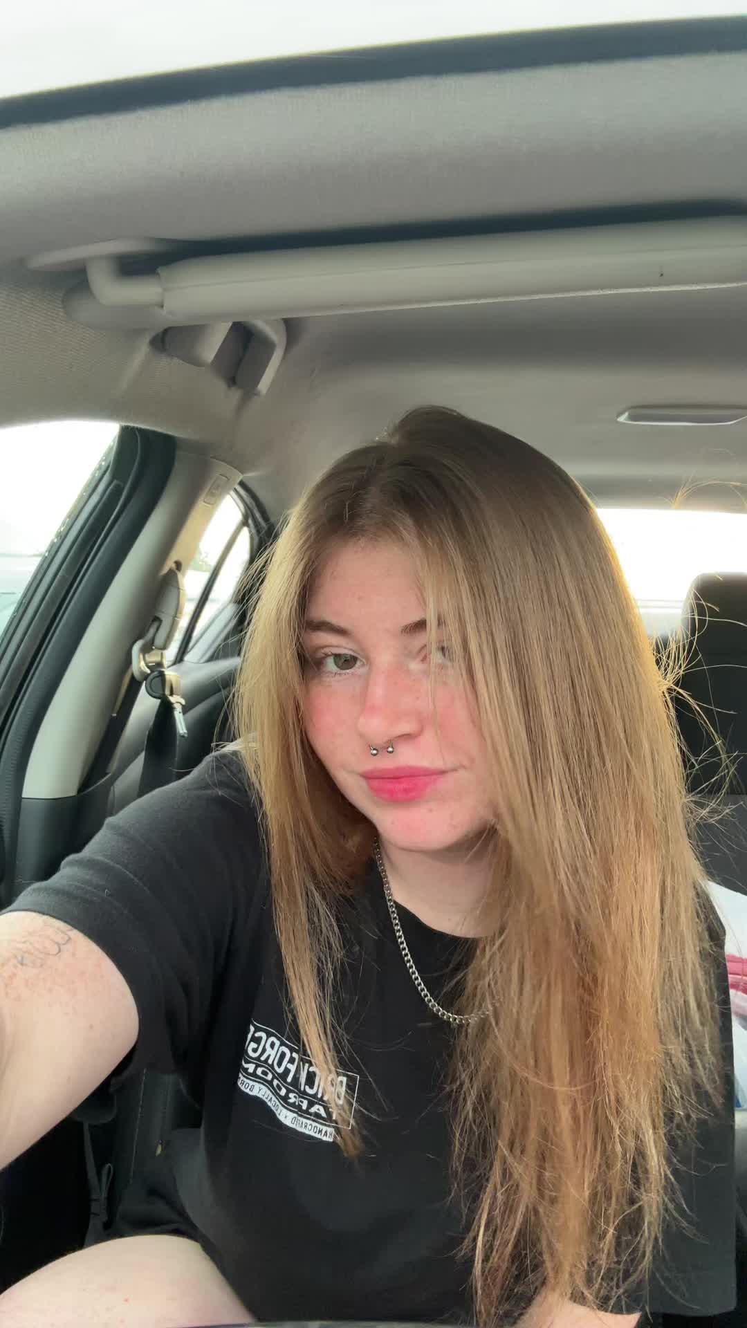 @☺️