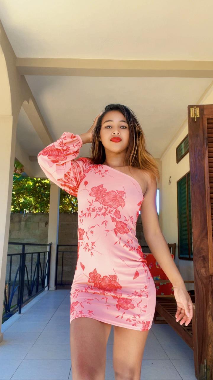 @Sidonie07🇲🇬🇭🇷