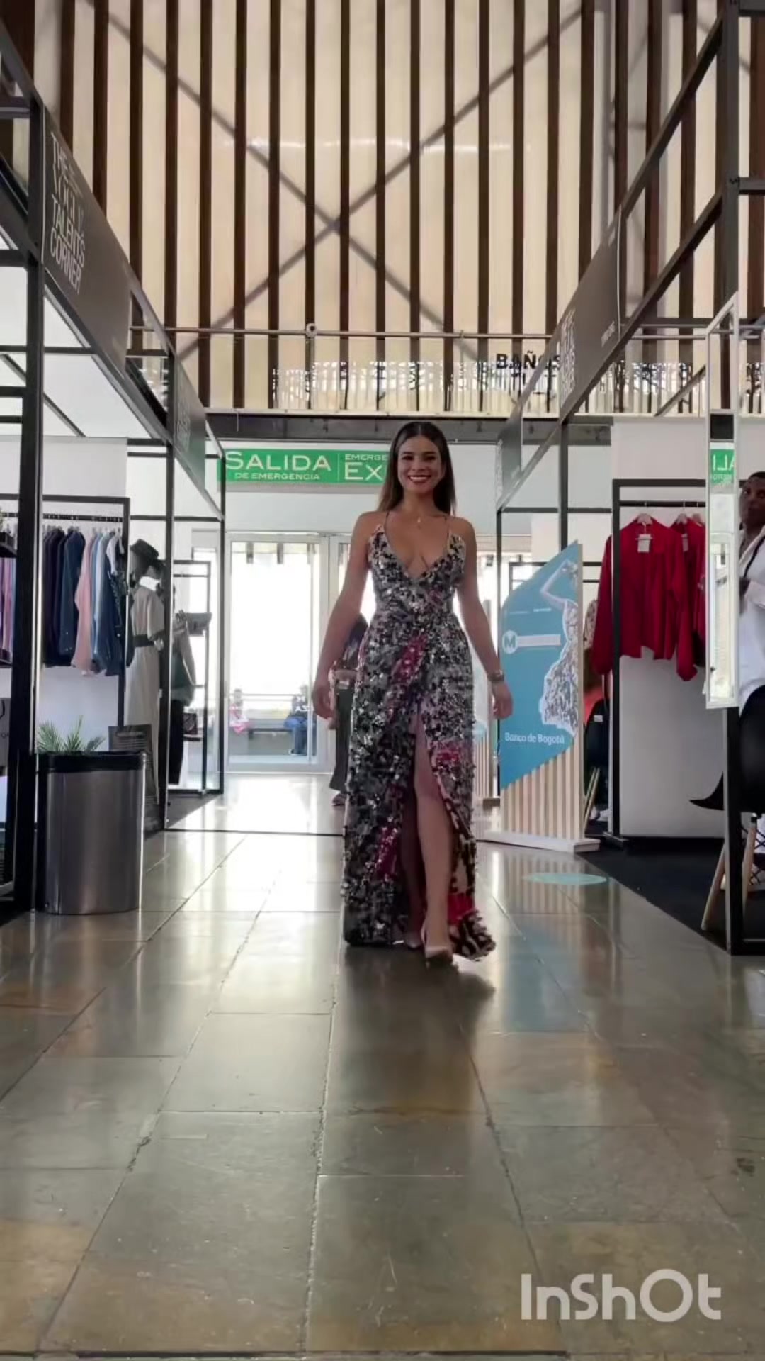 @LaSelecciondeHembrasFamosas
