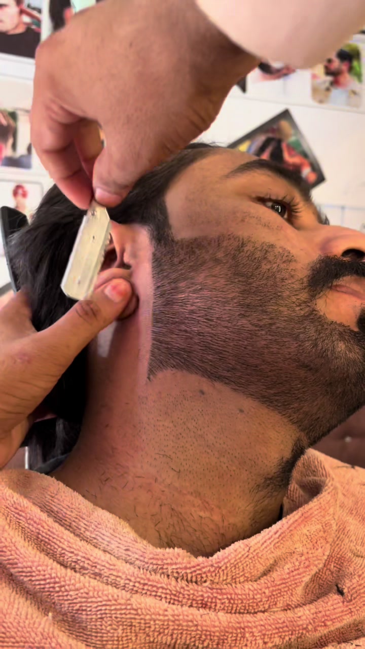 @💈THE ZEESHAN✂️ BARBER SHOP💈