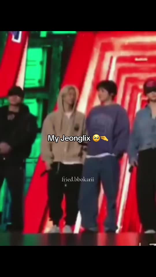 @︎
