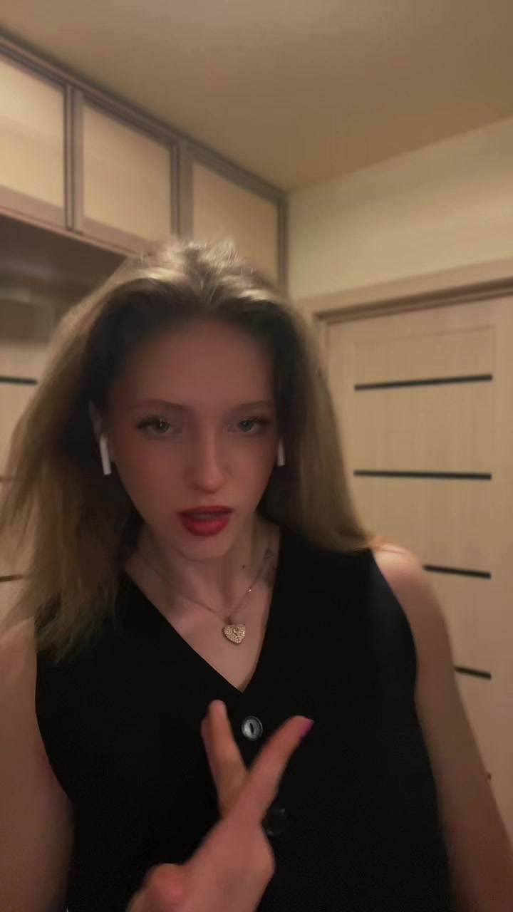 @𝓐𝓵𝓮𝓴𝓼𝓪𝓷𝓭𝓻𝓪
