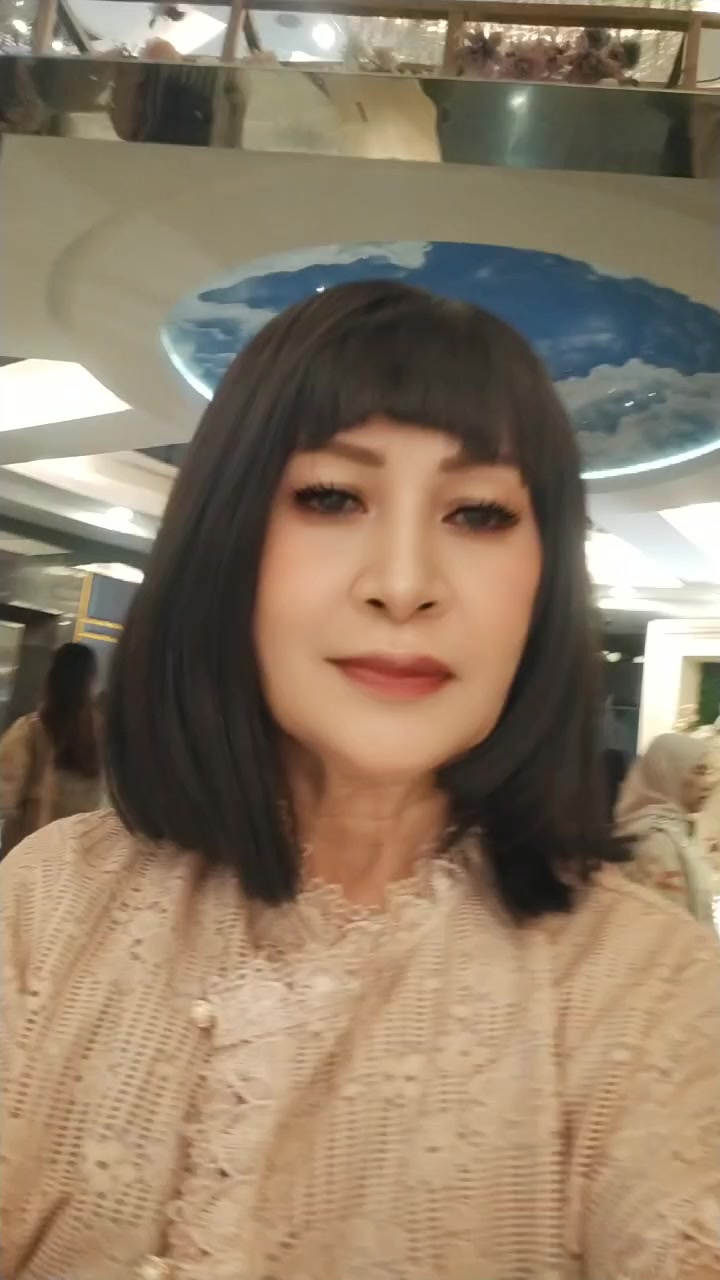 @Evamaria111