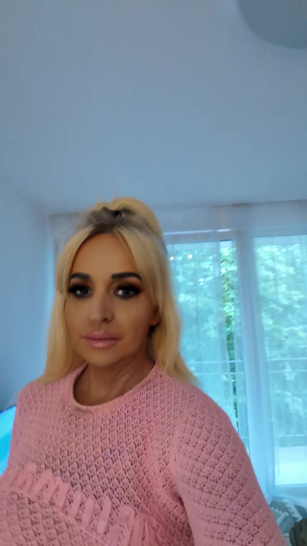 @Laluna