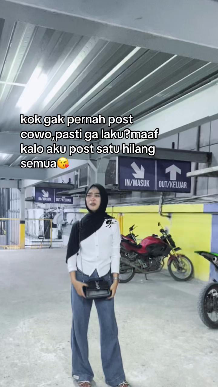 @r