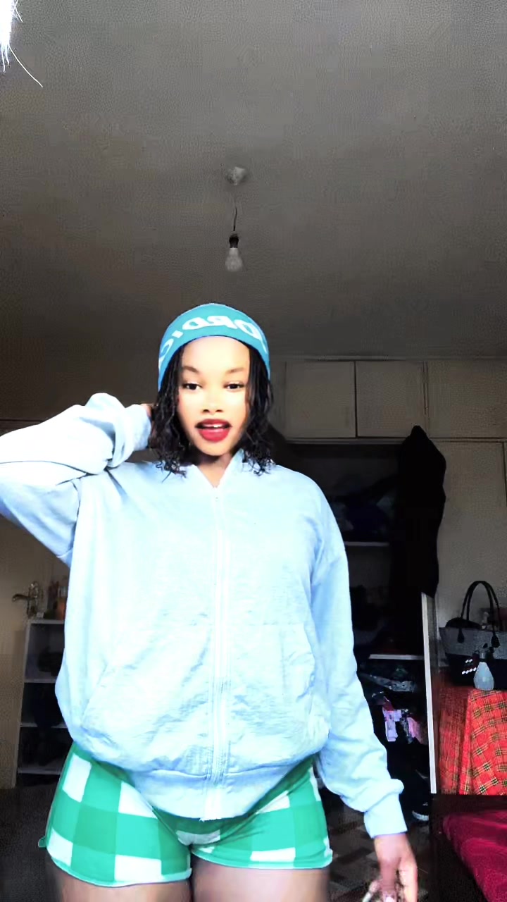 @...