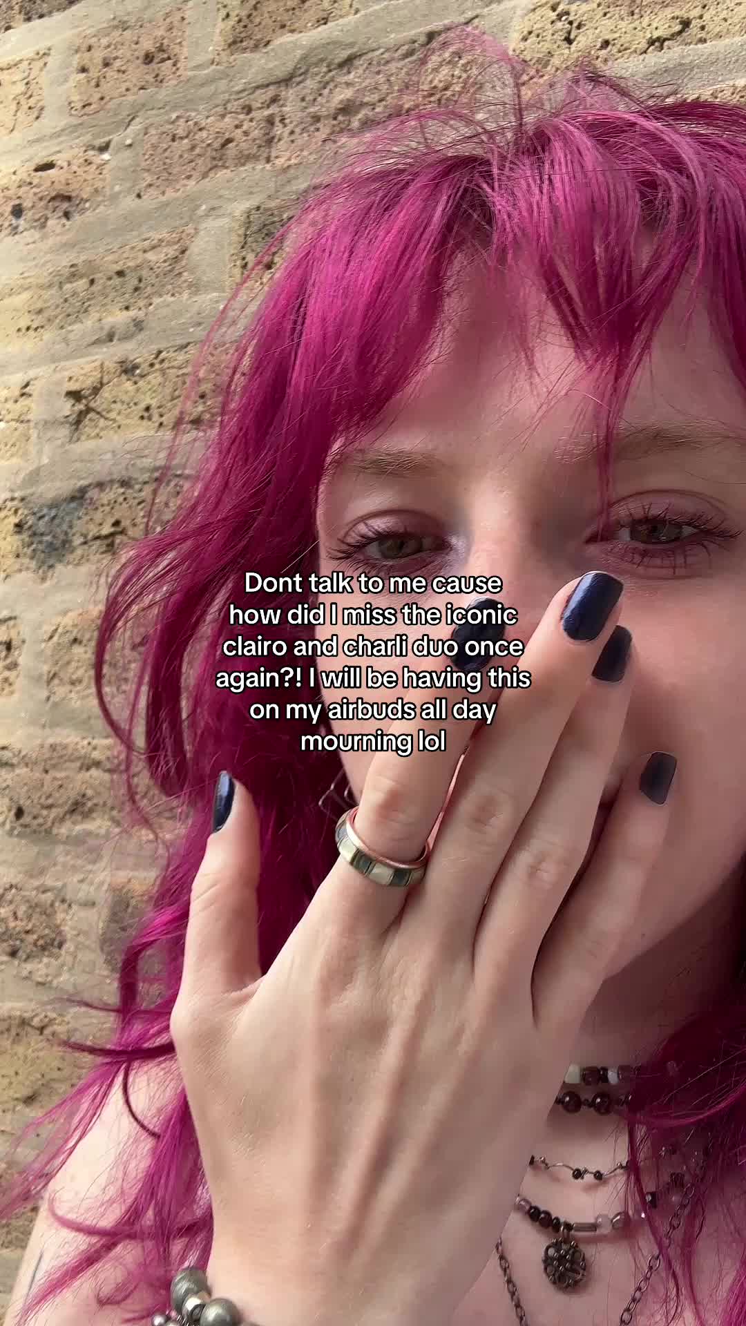 @emily.airbuds