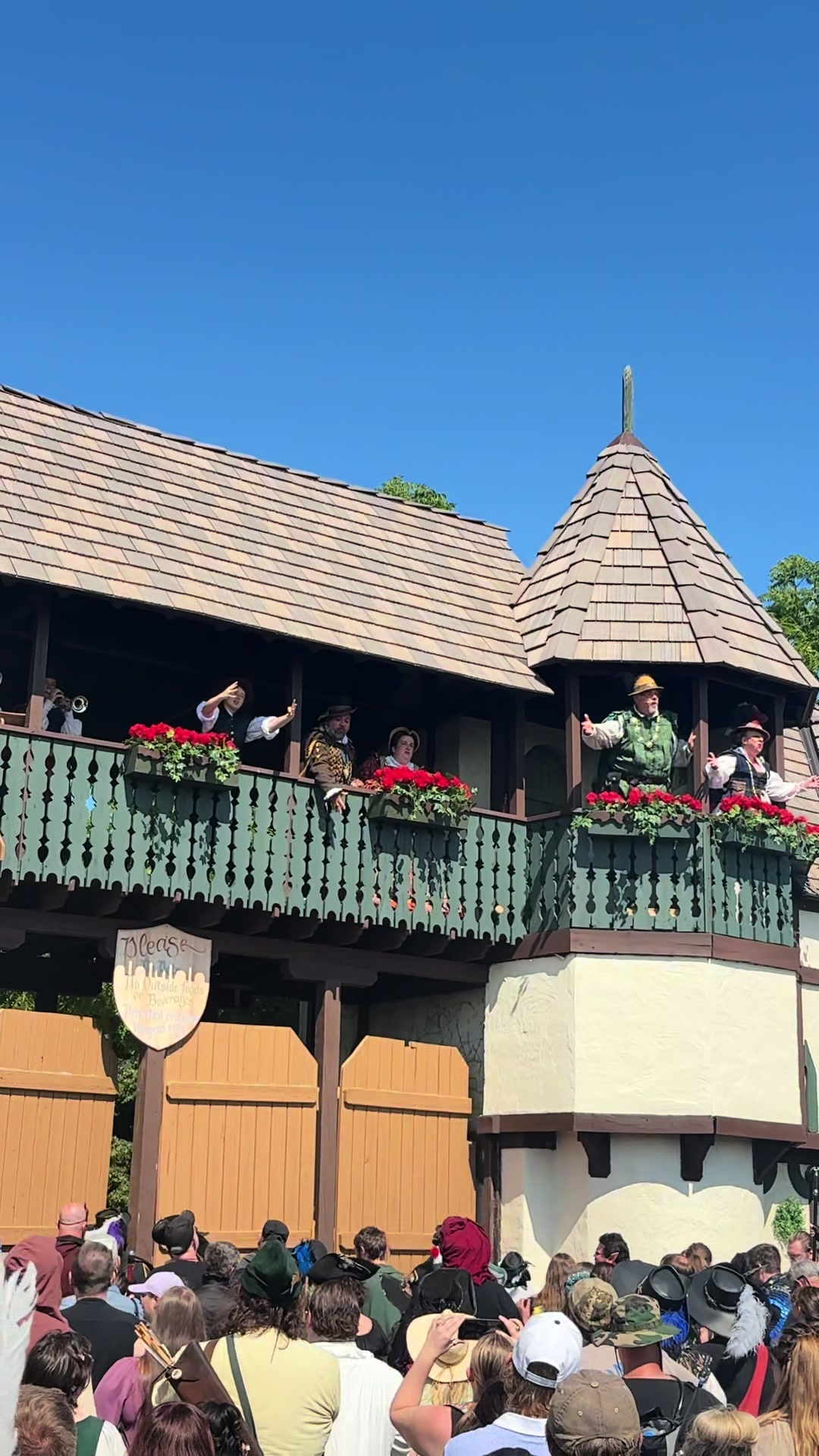 @Renfair.com