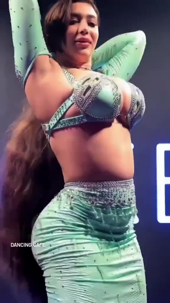 @رقص فاخر