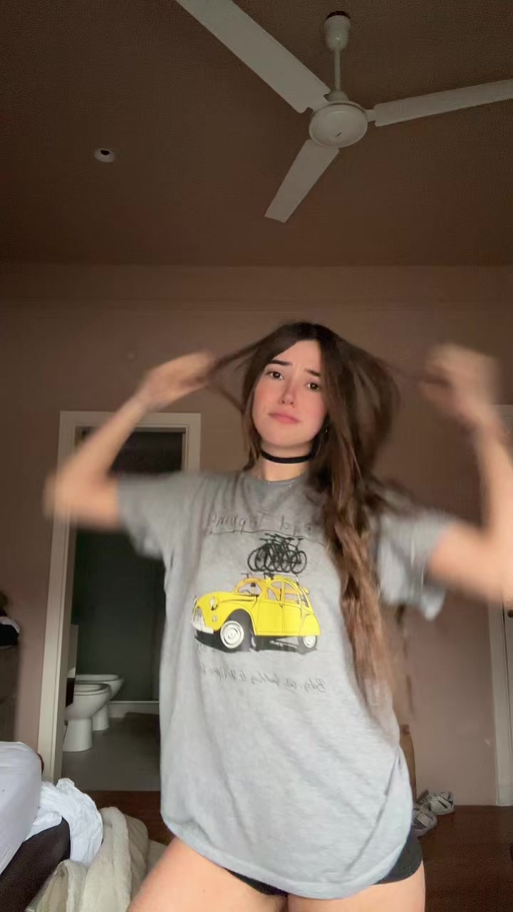 @julie★⭑