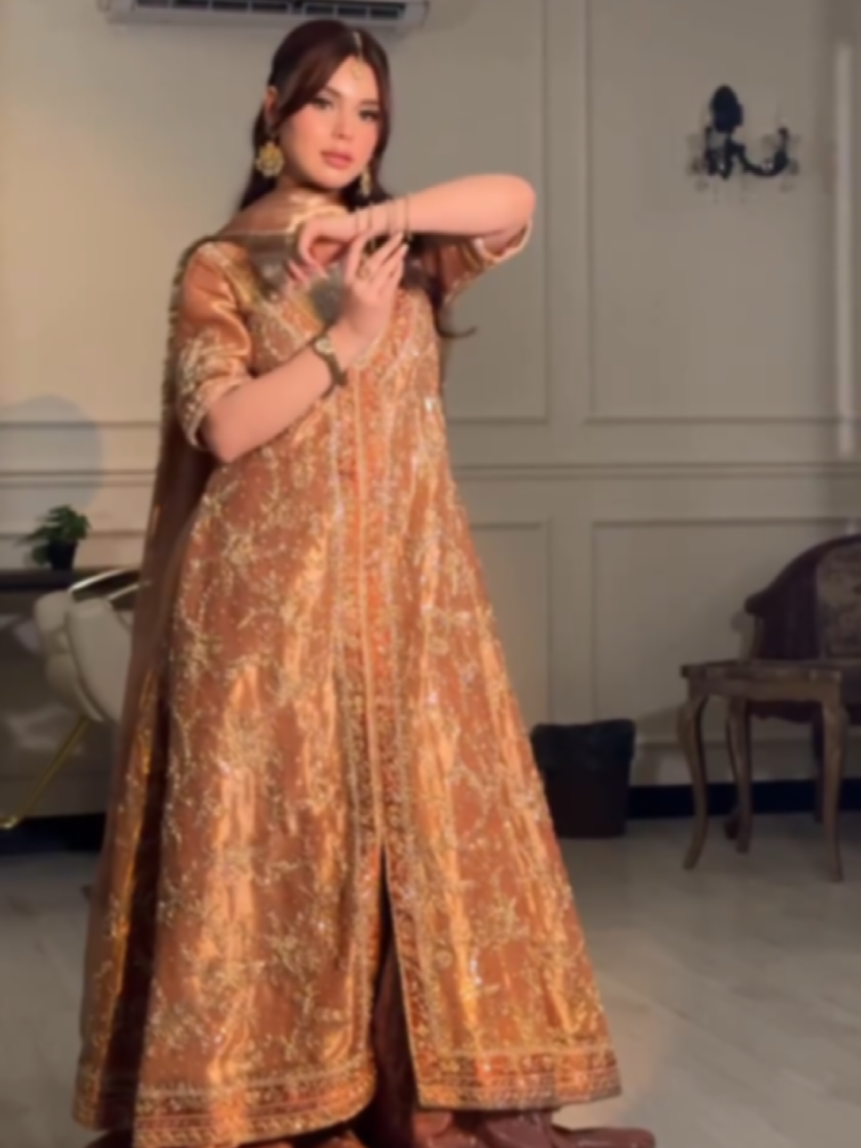 @bridal_house