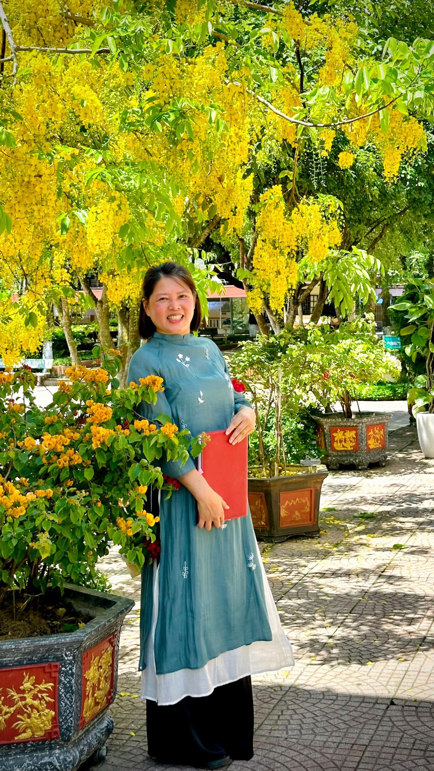 @C&ocirc; Huyền Ngữ Văn