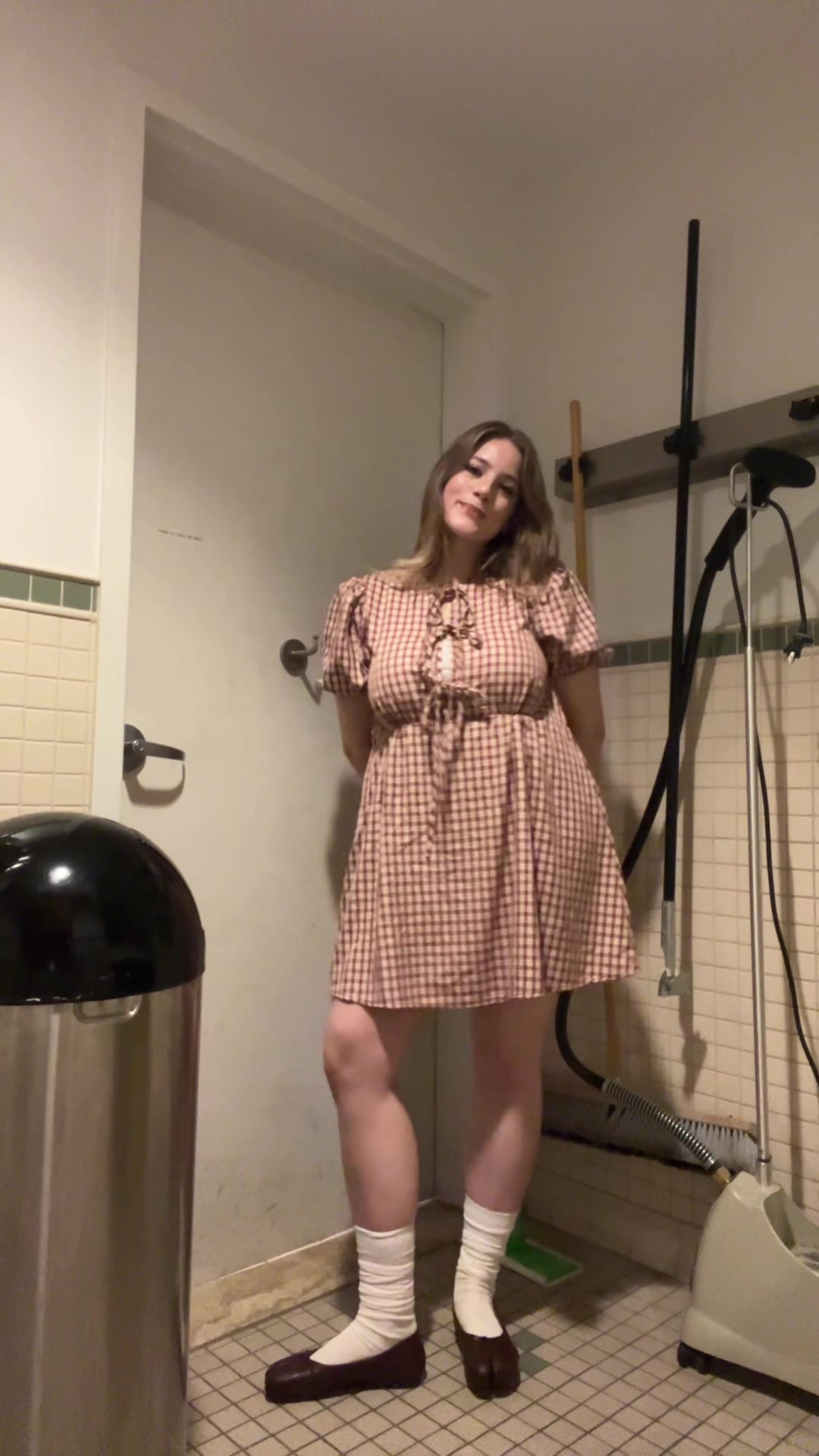 @g