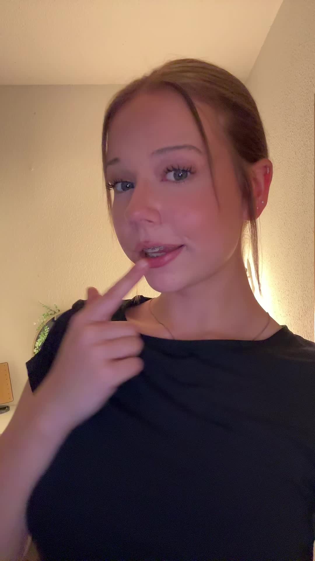 @𝐋𝐞𝐚-𝐞𝐦𝐞𝐥𝐲