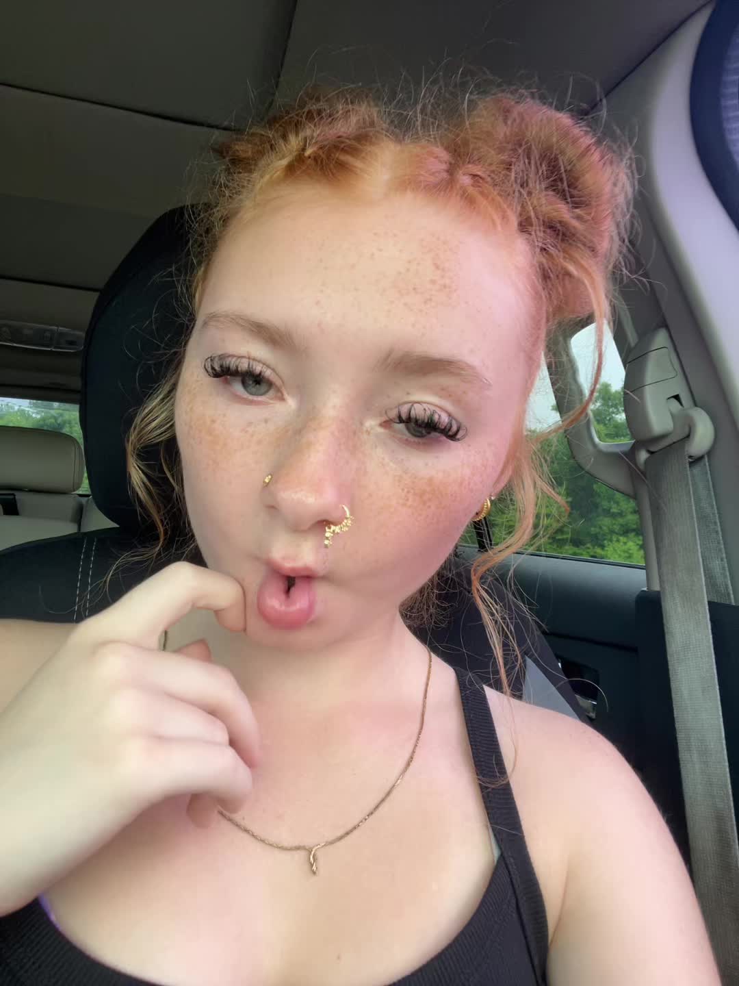 @❄️🐰