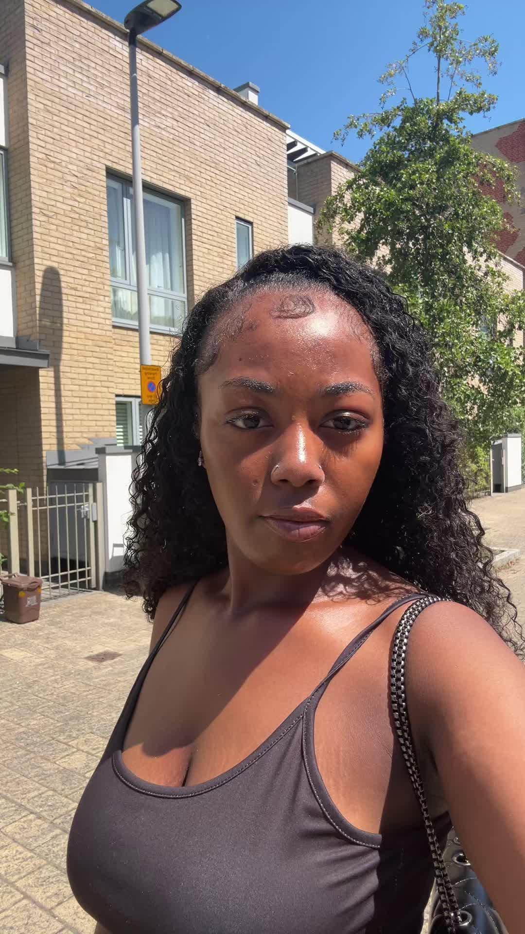 @&agrave;