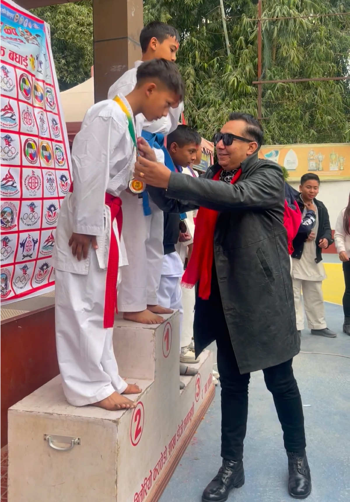@रुपेन्द्र बर ध्वज थापा 🇳🇵❤️
