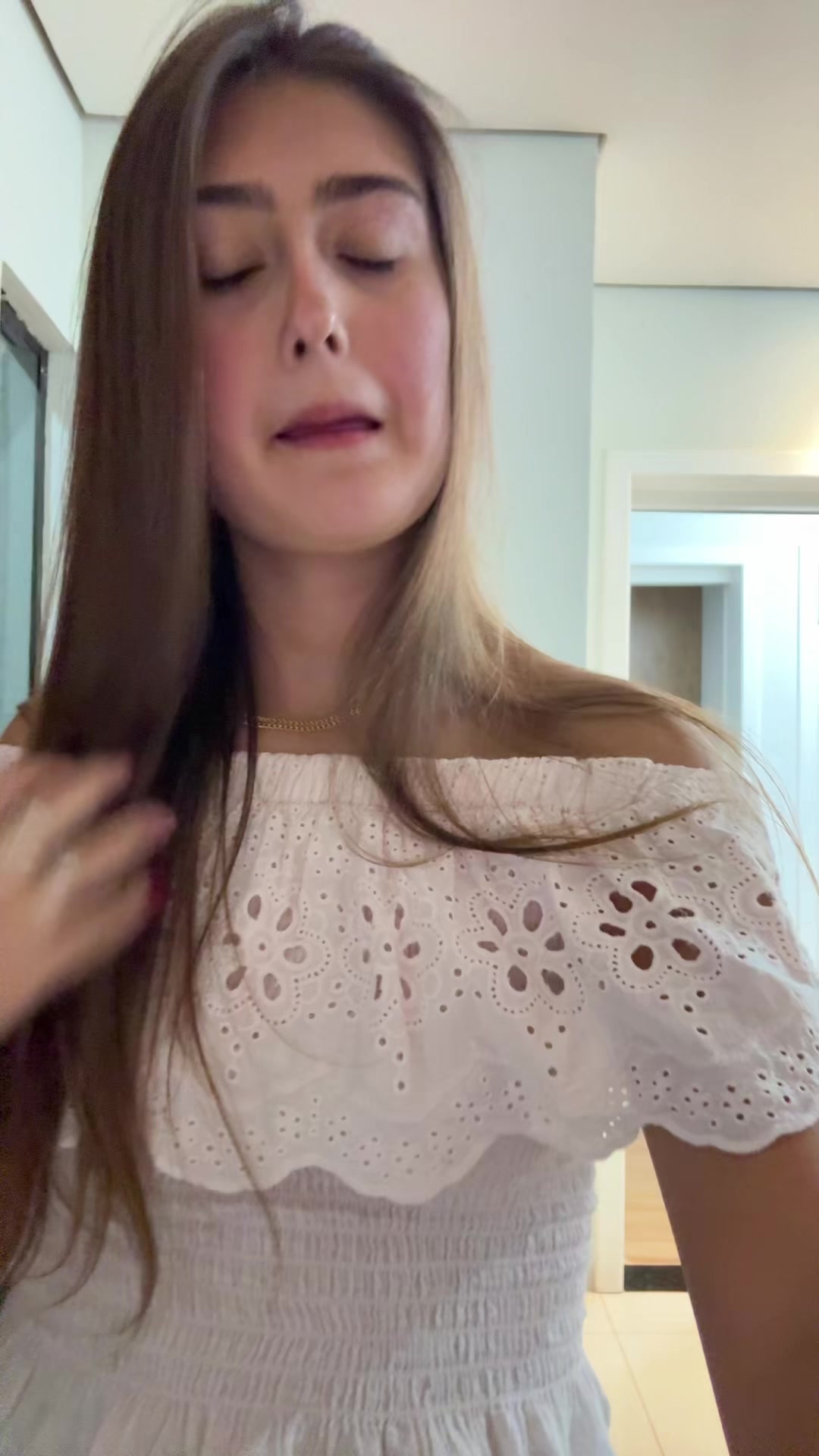@J&uacute;lia.zanela.54