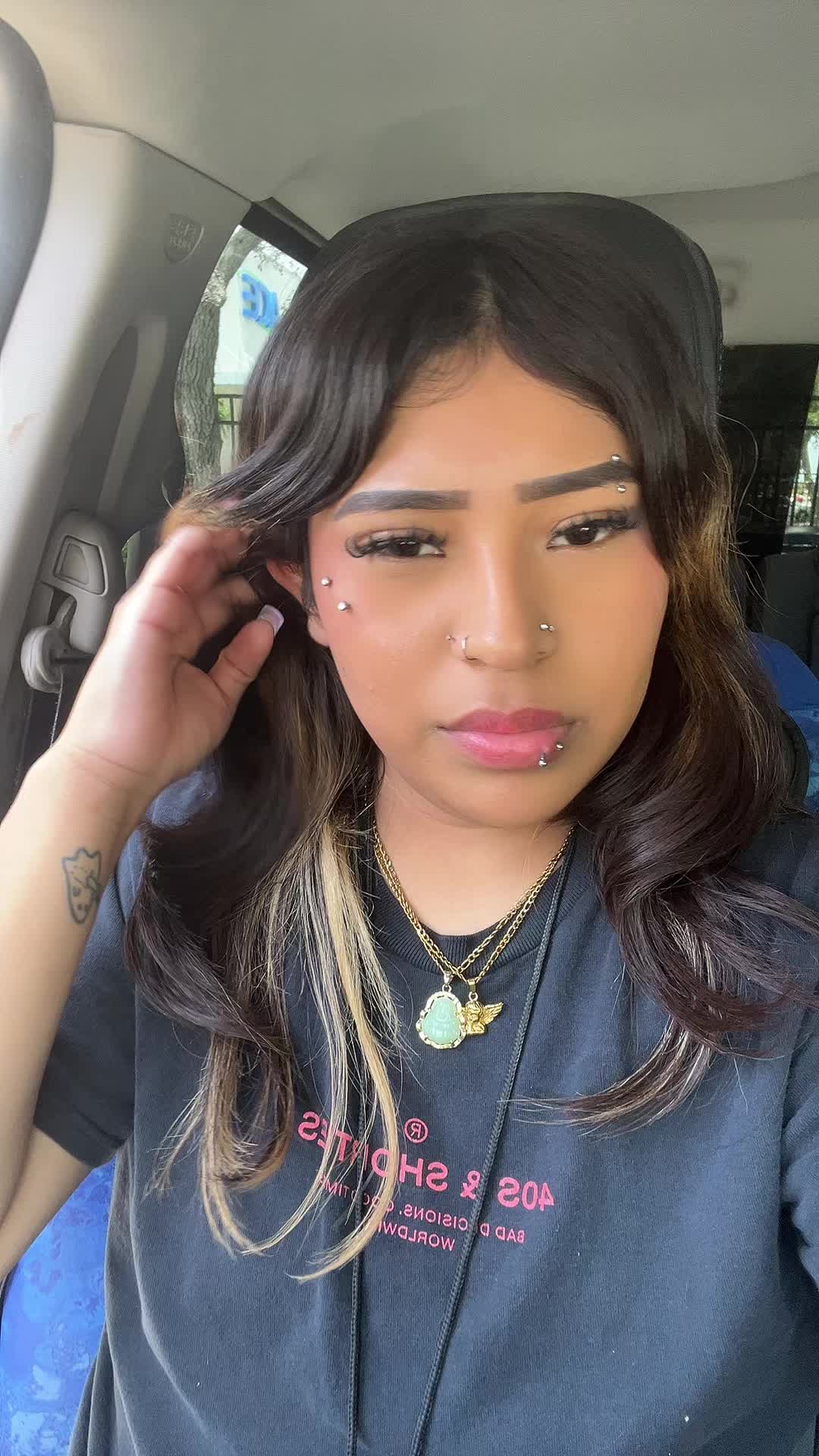@𝐀𝐱𝐠𝐞𝐥𝐢𝐜𝐚.𝐯