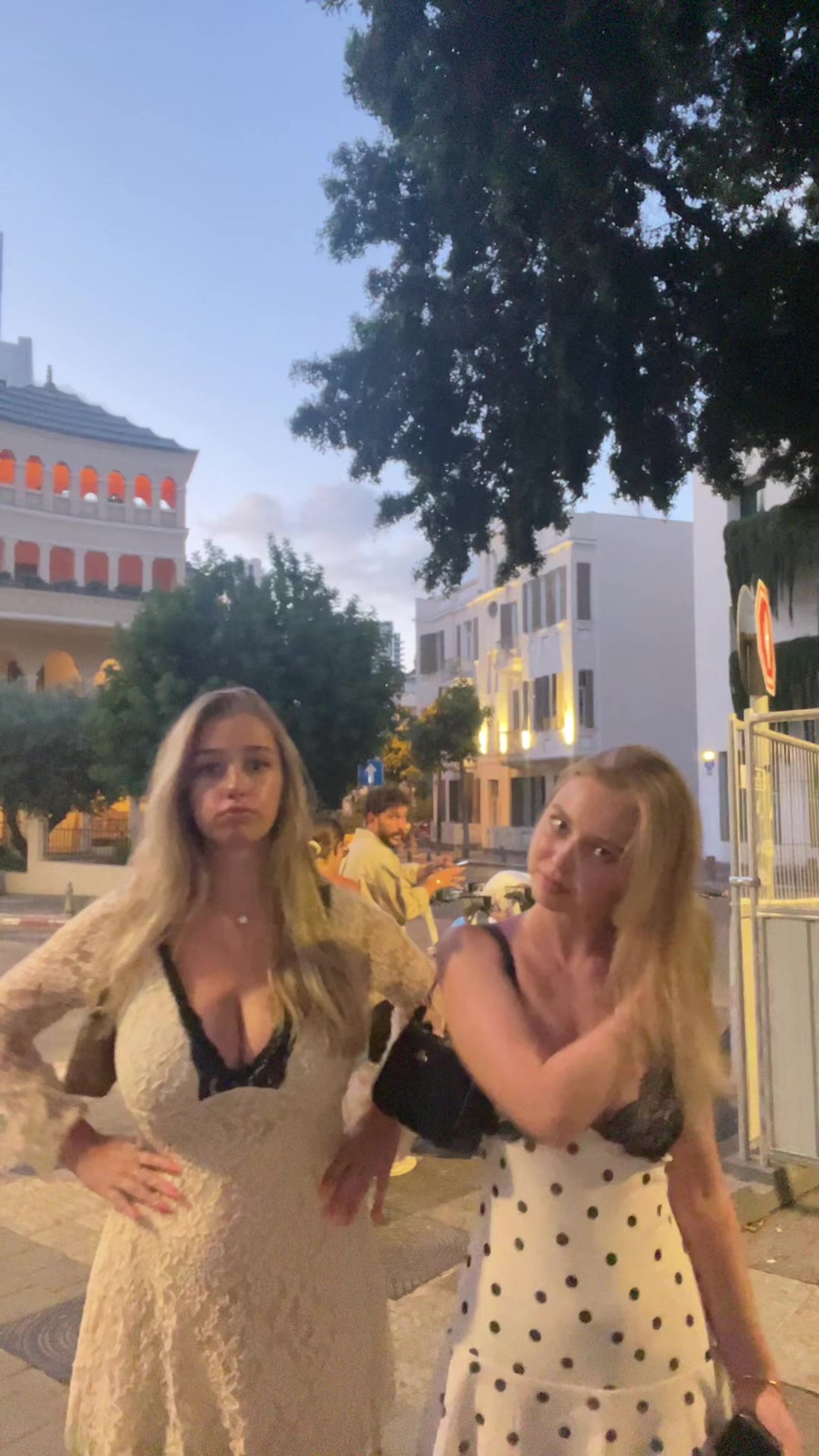 @sofya