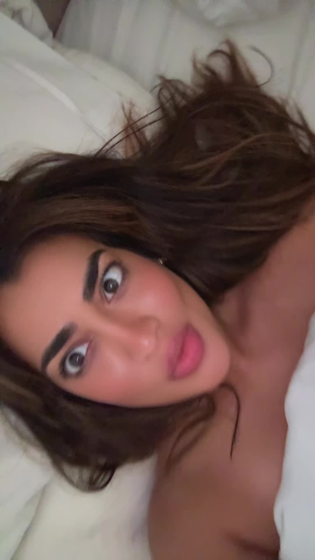 @Nezdha Rend&oacute;n