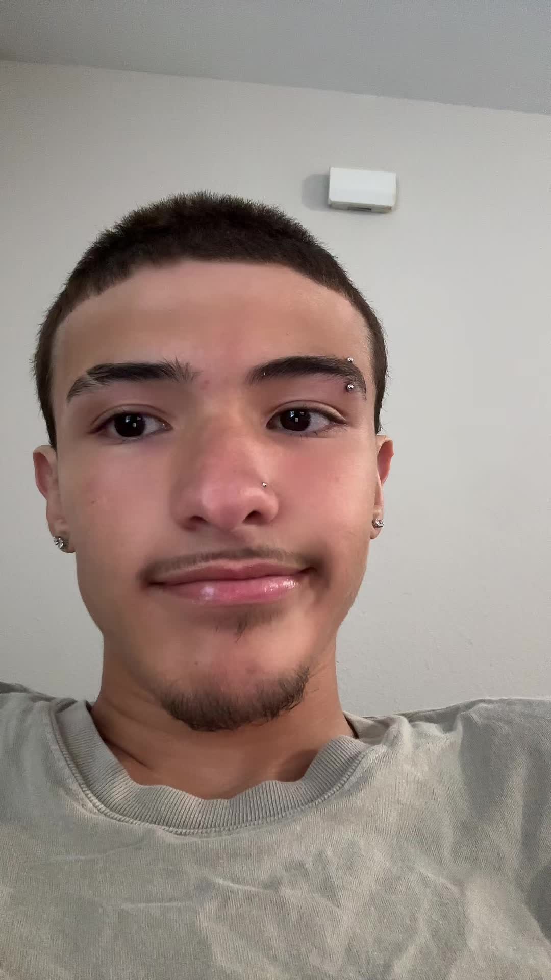 @el.elli0t_