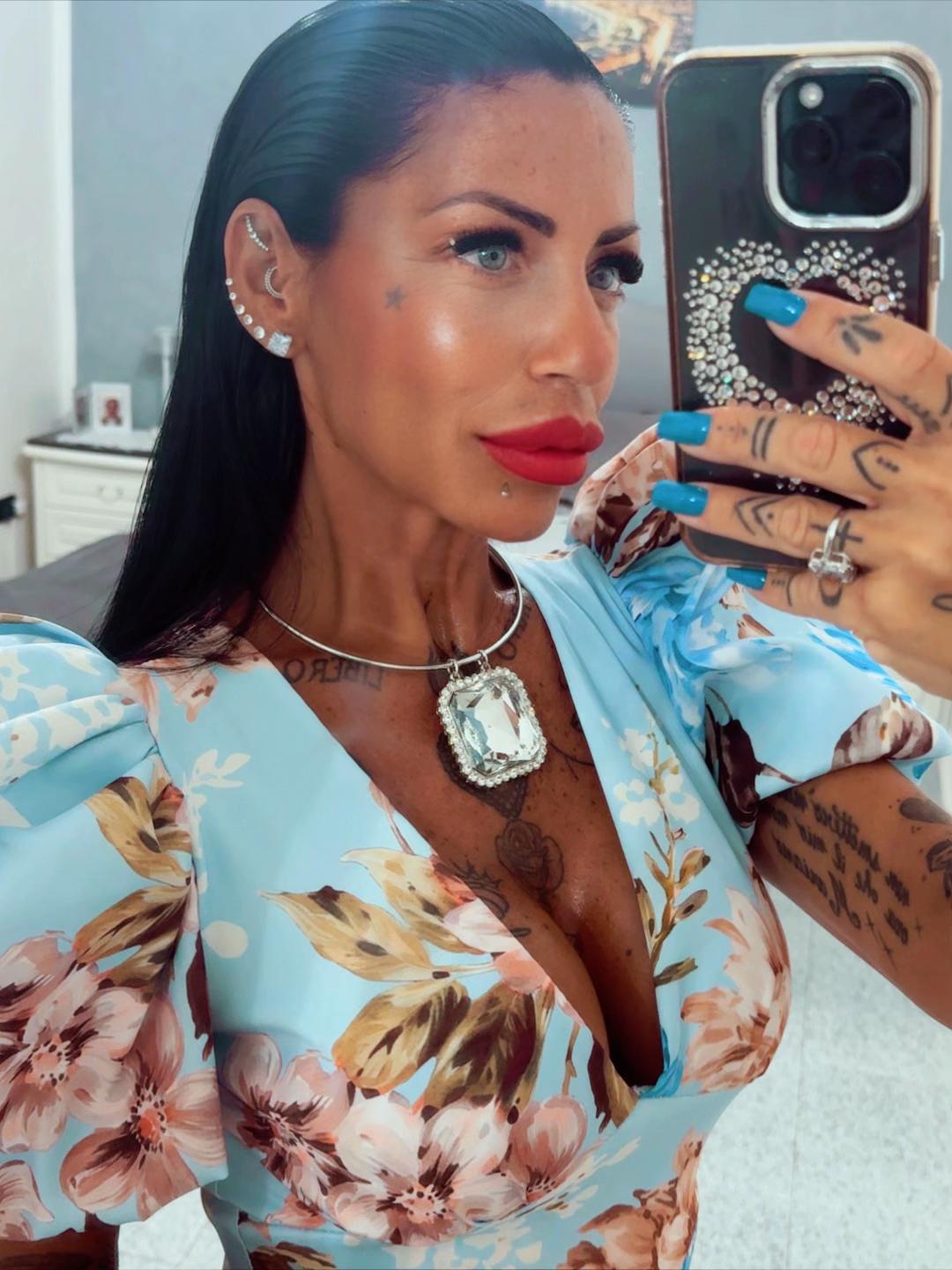 @BarbyBionda