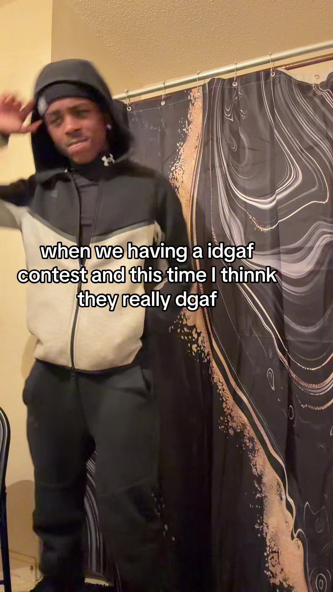 @️EJ