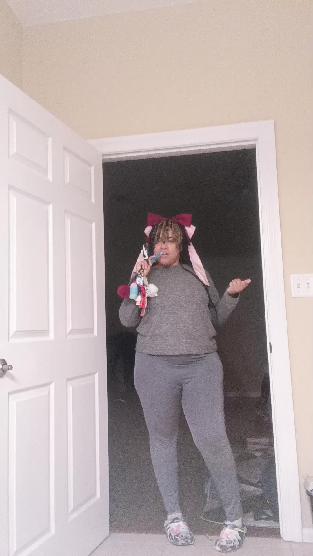 @5'6 Diva