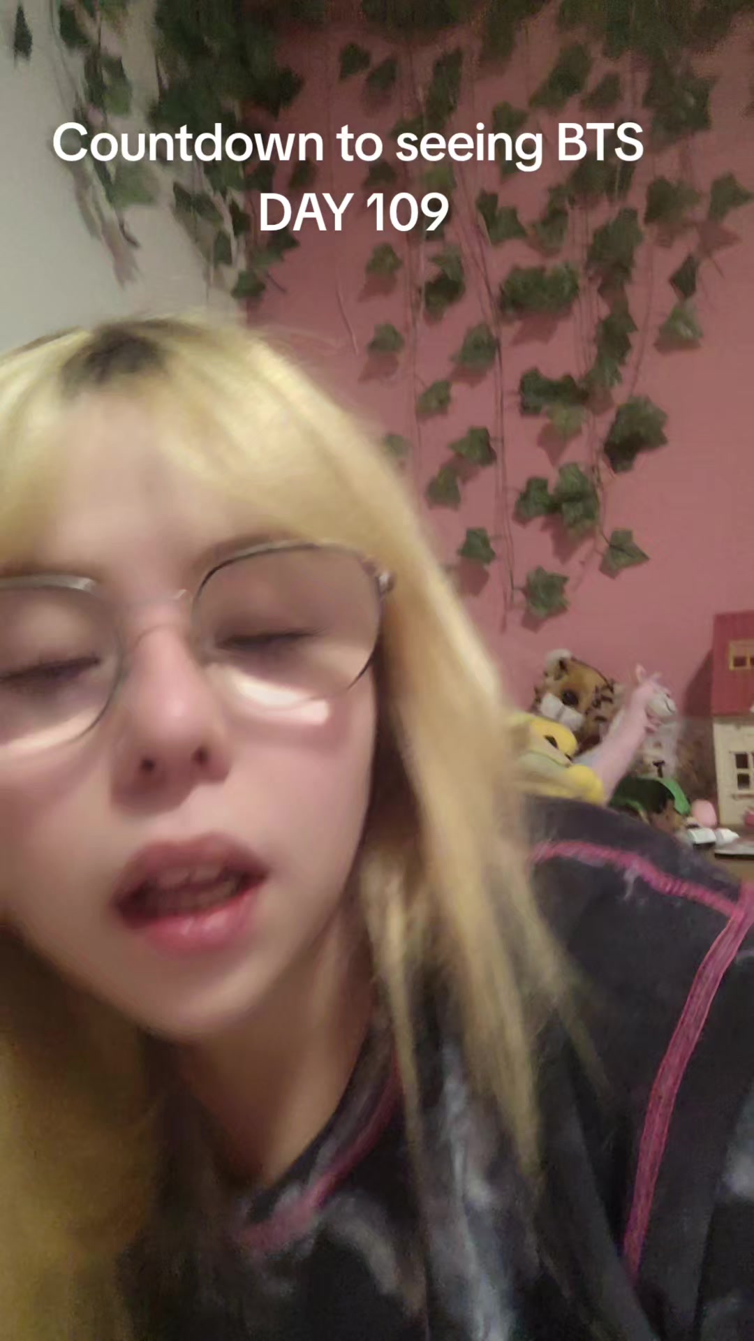 @yuniii.cos