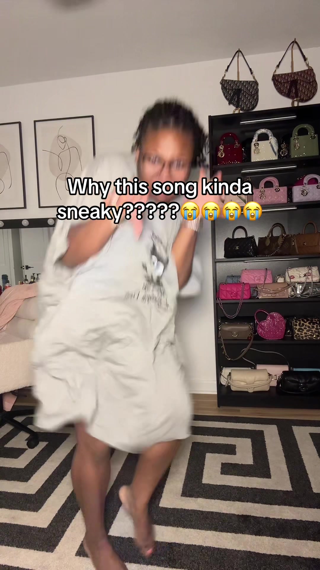 @ARI 👽