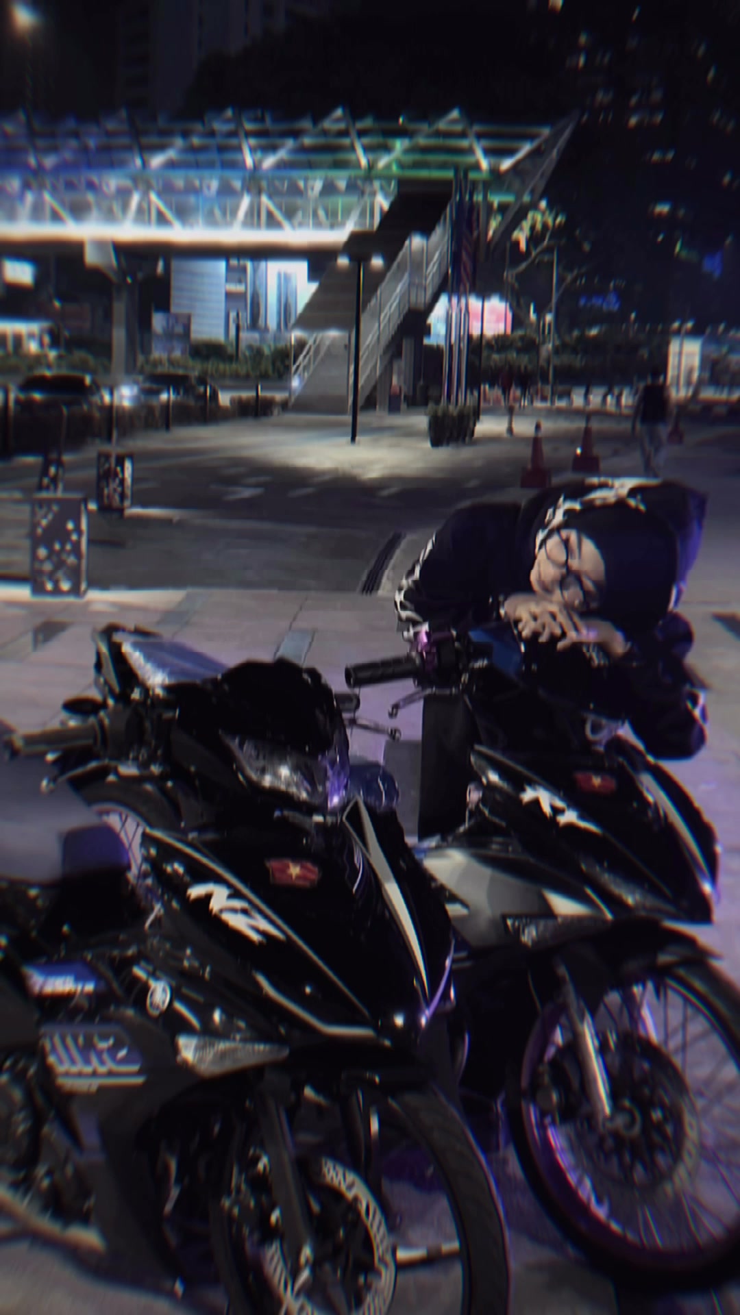 @ʀʏ 🕷️